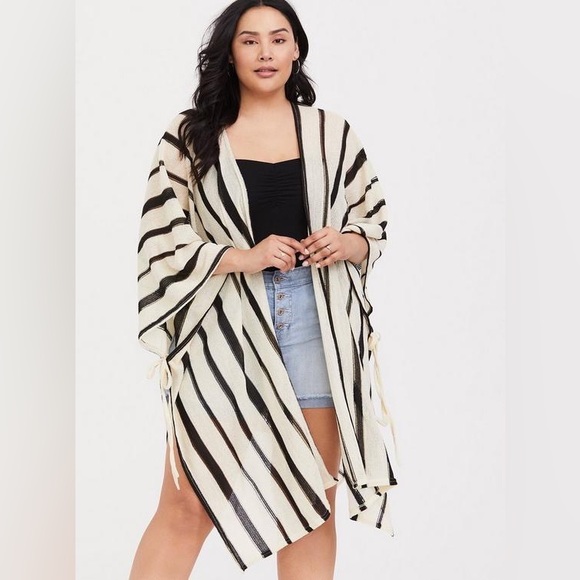 Torrid Ivory & Black Stripe Ruana cardigan - Picture 2 of 11